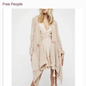 Free people  assymetrical light beige high-low cardigan S